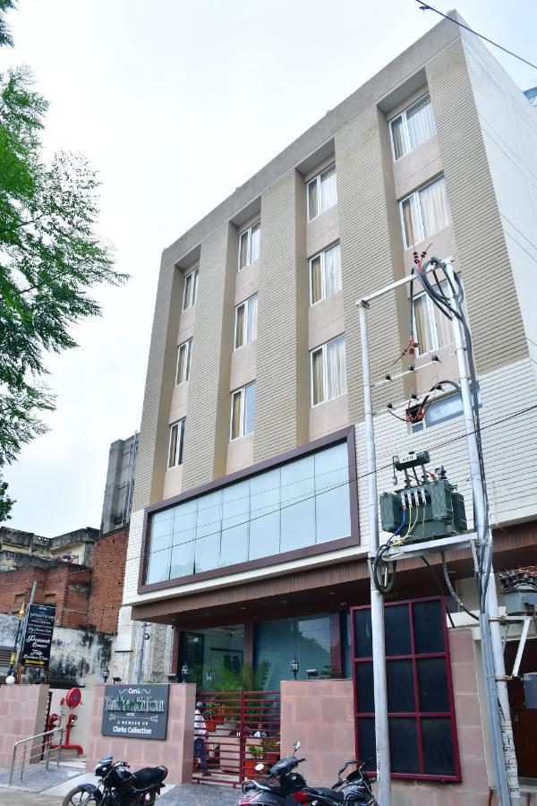 Hotel Yatharth Inn Váránaszi Kültér fotó